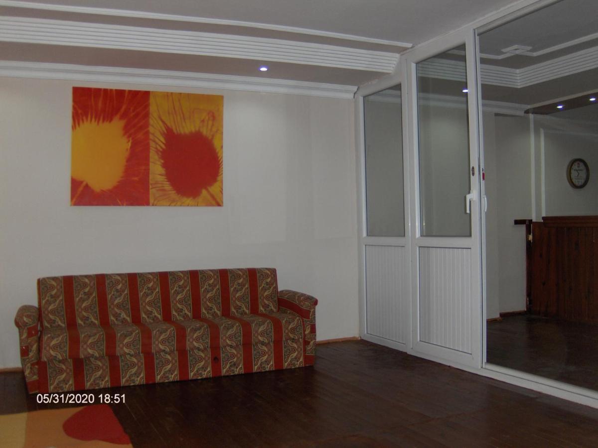 Odessa Otel アブサルア エクステリア 写真
